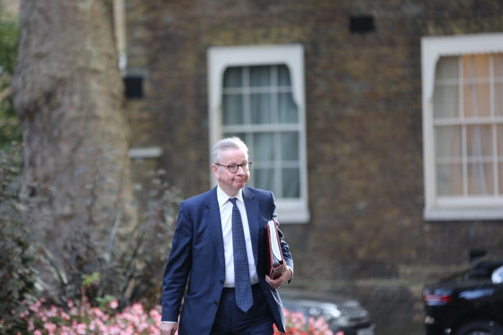 The Government does not plan to delay its proposals to phase out gas boilers in homes and replace them with heat pumps.