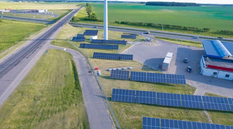 Households living near new wind and solar projects may receive money off their energy bills under proposals being considered by the government to meet its 2030 clean energy target.