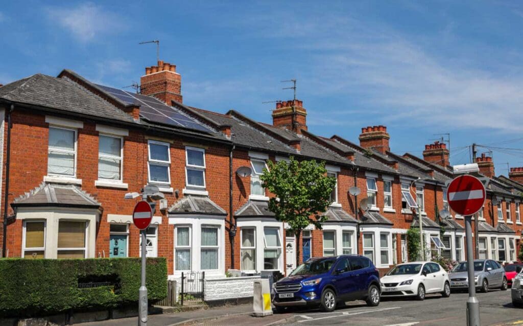 On a crisp January morning, the slanting winter sunlight falls across a row of Victorian terraces in north London. At first glance, these brick-built homes look as they have for decades—weathered, modest, quintessentially British. But peer upward, and you’ll notice something distinctly futuristic. Where once there were only sooty chimney pots and mossy slates, sleek photovoltaic (PV) panels now glimmer.